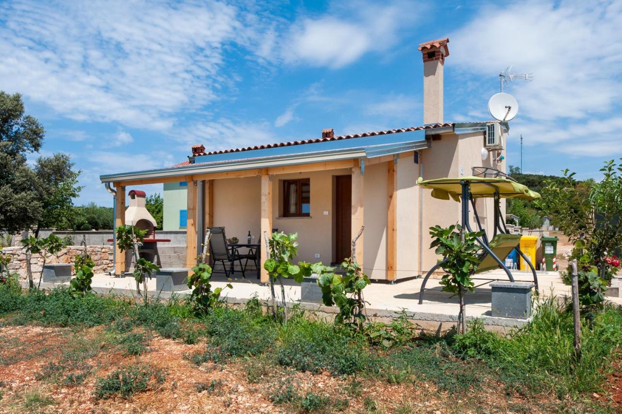 Casetta In Campagna Rovinj Buitenkant foto
